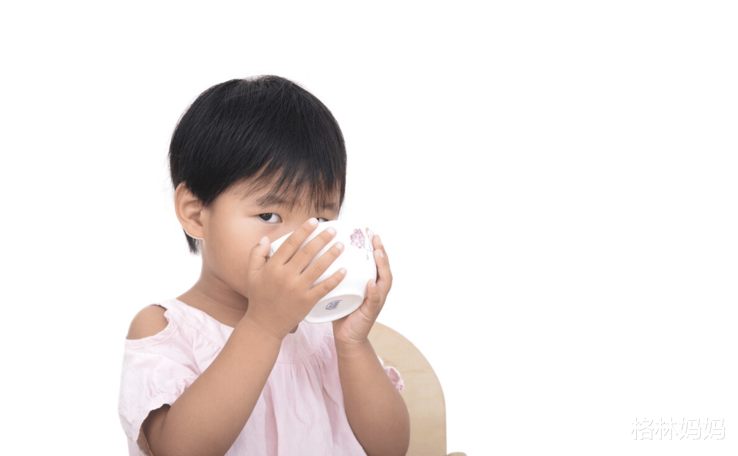 郎才女貌|最美“袖珍女”结婚了，30多岁却拥有孩童般容颜，网友：郎才女貌