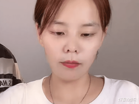 佟丽娅|熊磊找了下家?直播间带暖腰带,小腹微微隆起,网友:有点意思