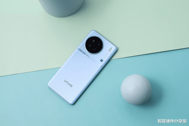 芯片|新十年开篇旗舰！vivo X90实拍表现出众，无惧夜景和抓拍