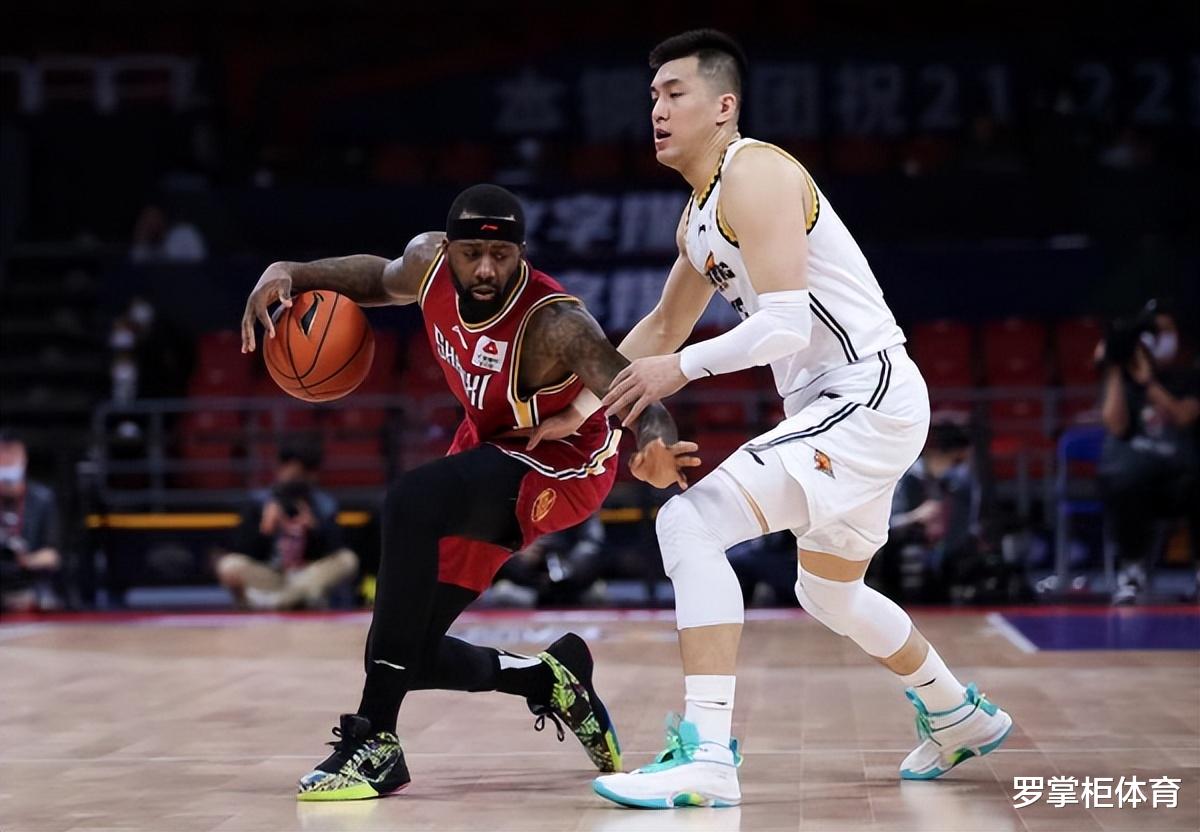 郭艾伦|1-0！郭艾伦晋升历史第一人！狂轰40+10打疯了，久疏战阵又如何？