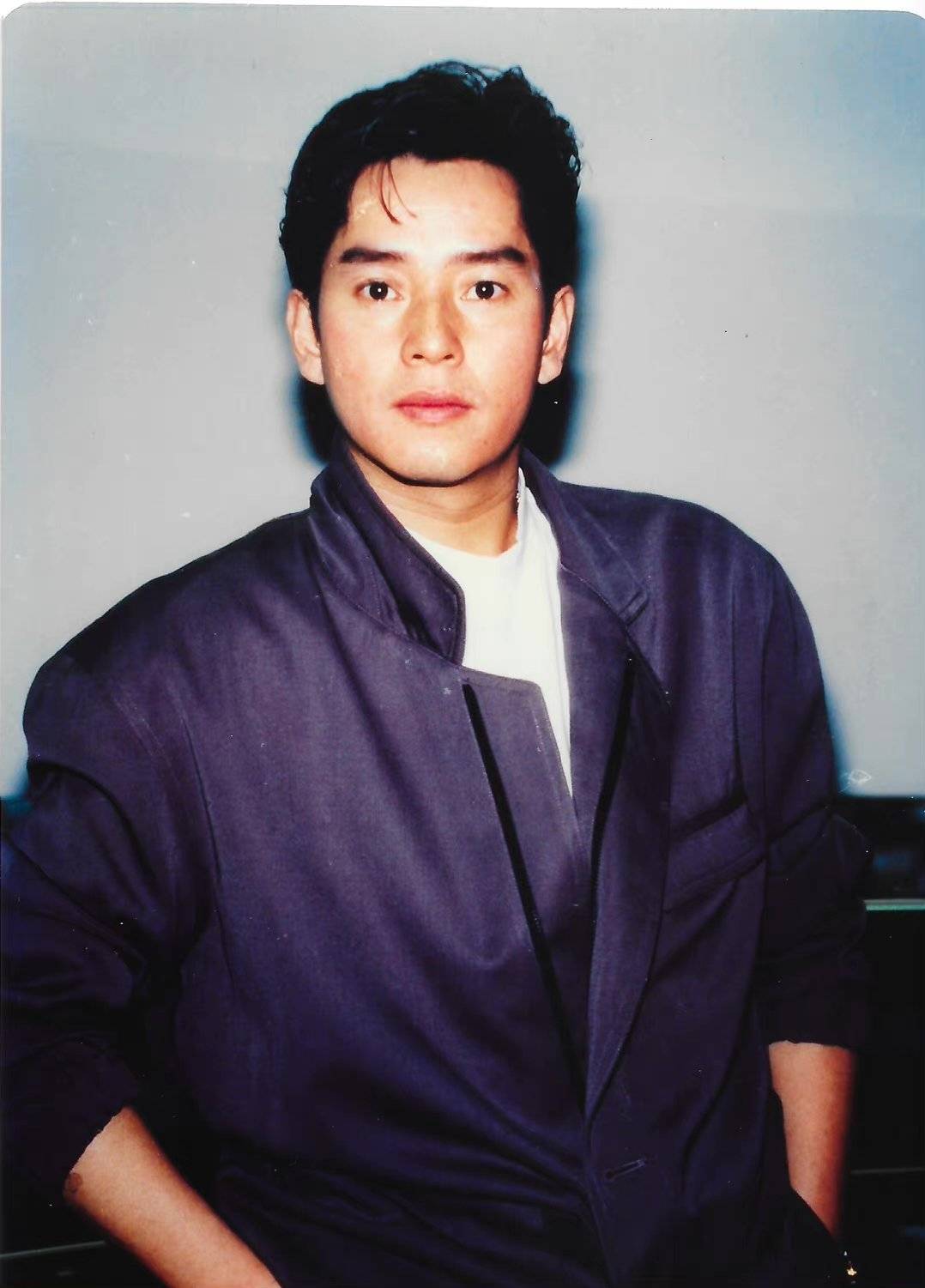 爱的根源|港乐黄金年代，从这张唱片开始—— 谭咏麟《爱的根源》