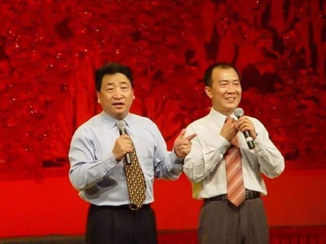 姜昆|姜昆登上了春晚舞台,而郭德纲演出的地方台节目被剪,出了什么事?