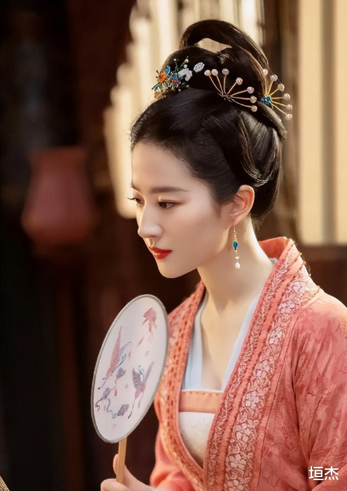 张曼玉|男性眼中的10位“梦中情人”女星,个个风华绝代,让人一见倾心