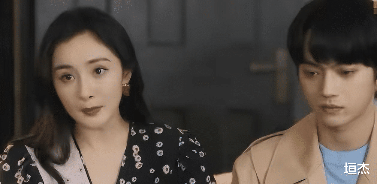 整容|脸没恢复就别演戏了，“馒头脸蛋”演啥都拉胯，这些女星羞不羞