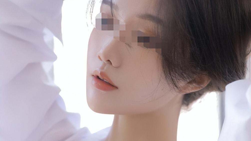 2013年海南一女子被情人推下污水井，被困60小时，发现时仅剩内衣