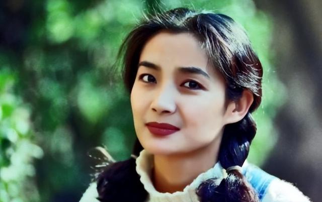 李婷|著名演员李婷，去世10年后，前夫带女儿再婚，弟弟的做法让人心寒