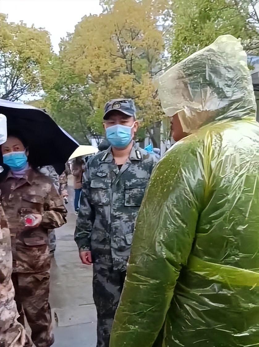 胡鑫宇失踪事件:每天上千人上山搜寻,希望尽快找到破案的方向