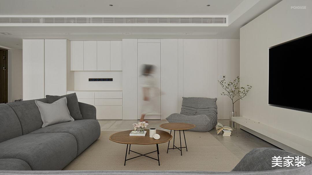 简约雅致的现代居住空间，追求简洁，收获舒适感