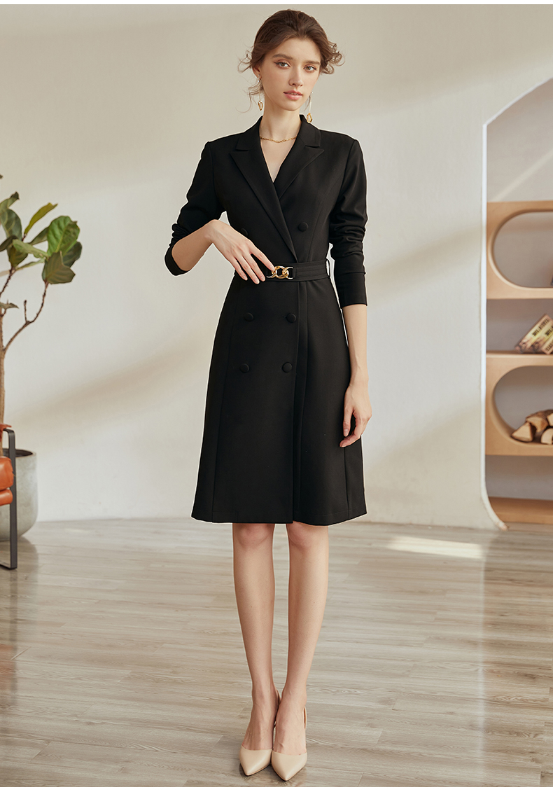 西装|建议职场女性多学学周涛的西装穿搭法则,50岁也能演绎温柔和飒爽 。