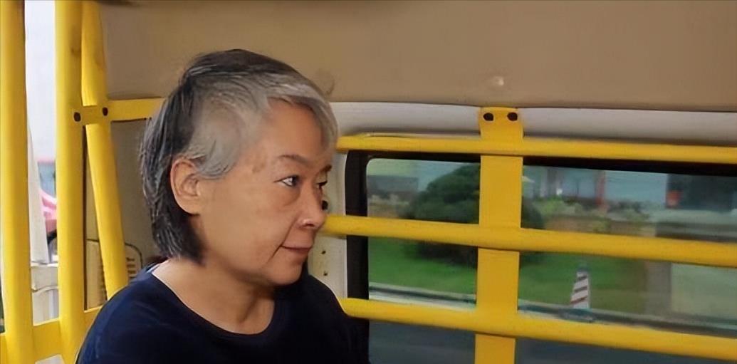 “烟草女掌门”卢平,借情人之手挪用公款超4亿,最终自食恶果