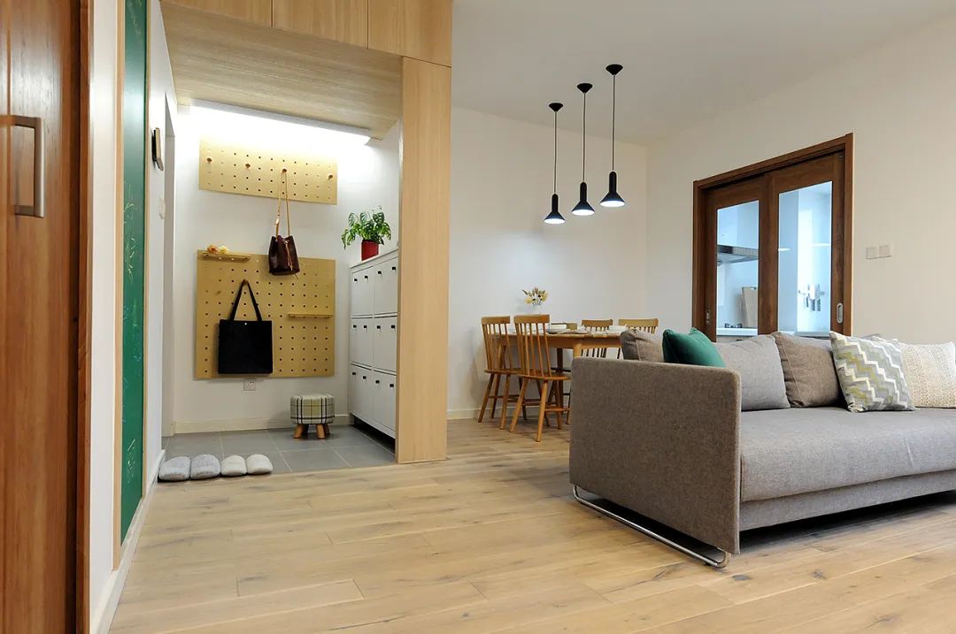 拒绝3+2+1,现在客厅沙发流行这么摆,瞬间美观大气好几倍!