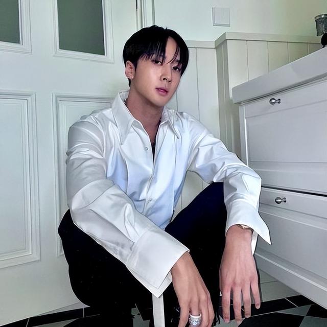 饶舌|Ravi被爆「找仲介减免兵役」 公司回应让韩网傻眼:没有否认?