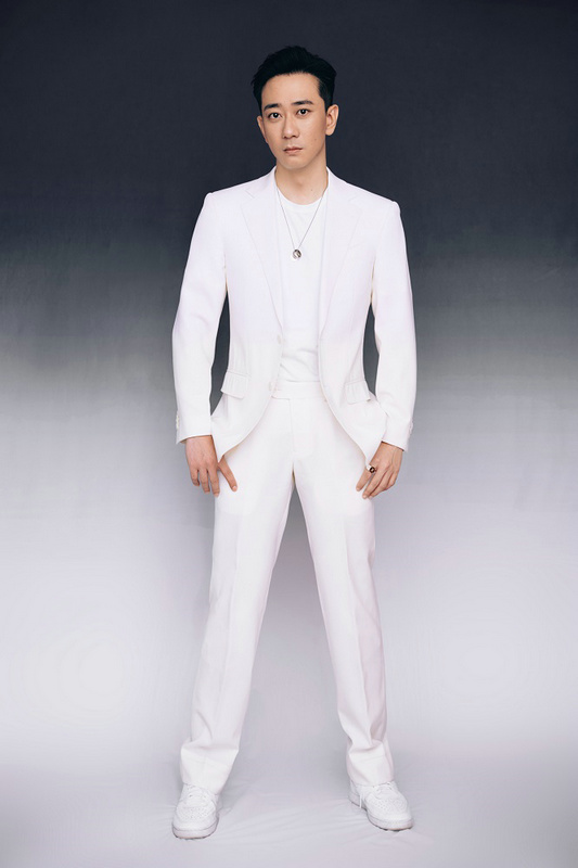 |“脱口秀一哥”王自健：从京城“小王爷”到被家暴，他做错了什么