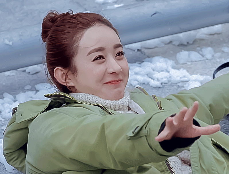 赵丽颖|独自绽放的演员赵丽颖，不惧年龄限制，分阶段展现女性之美