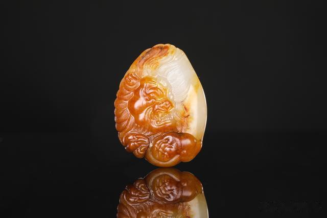 上海博物馆|聚红皮和田玉 老熟籽料 东方雄狮 事事如意