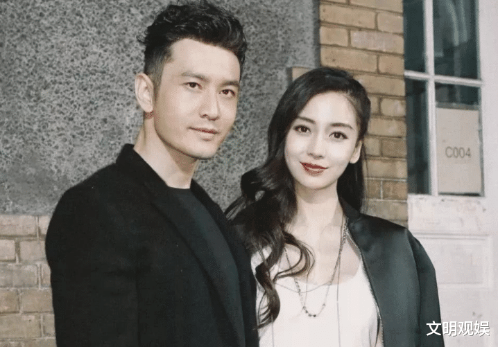 Angelababy|杨颖罕见秀恩爱，参加发布会戴婚戒，同黄晓明的感情如何一目了然