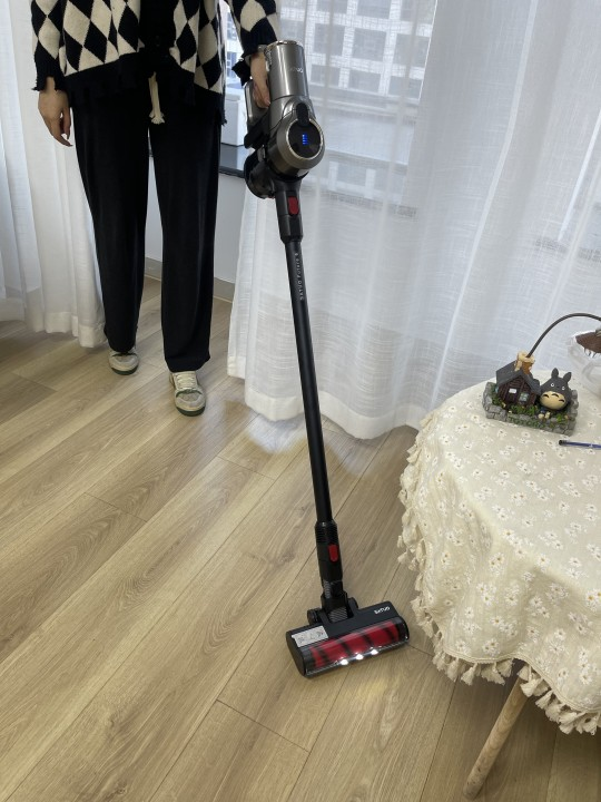 地板这样打扫更快速!