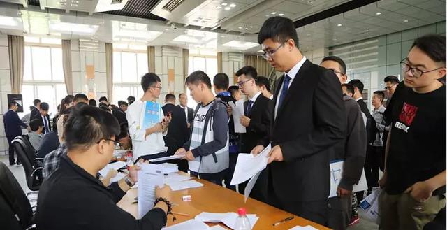 招聘|普通毕业生想进“体制内”，这一系统难度相对更低，专科生也行