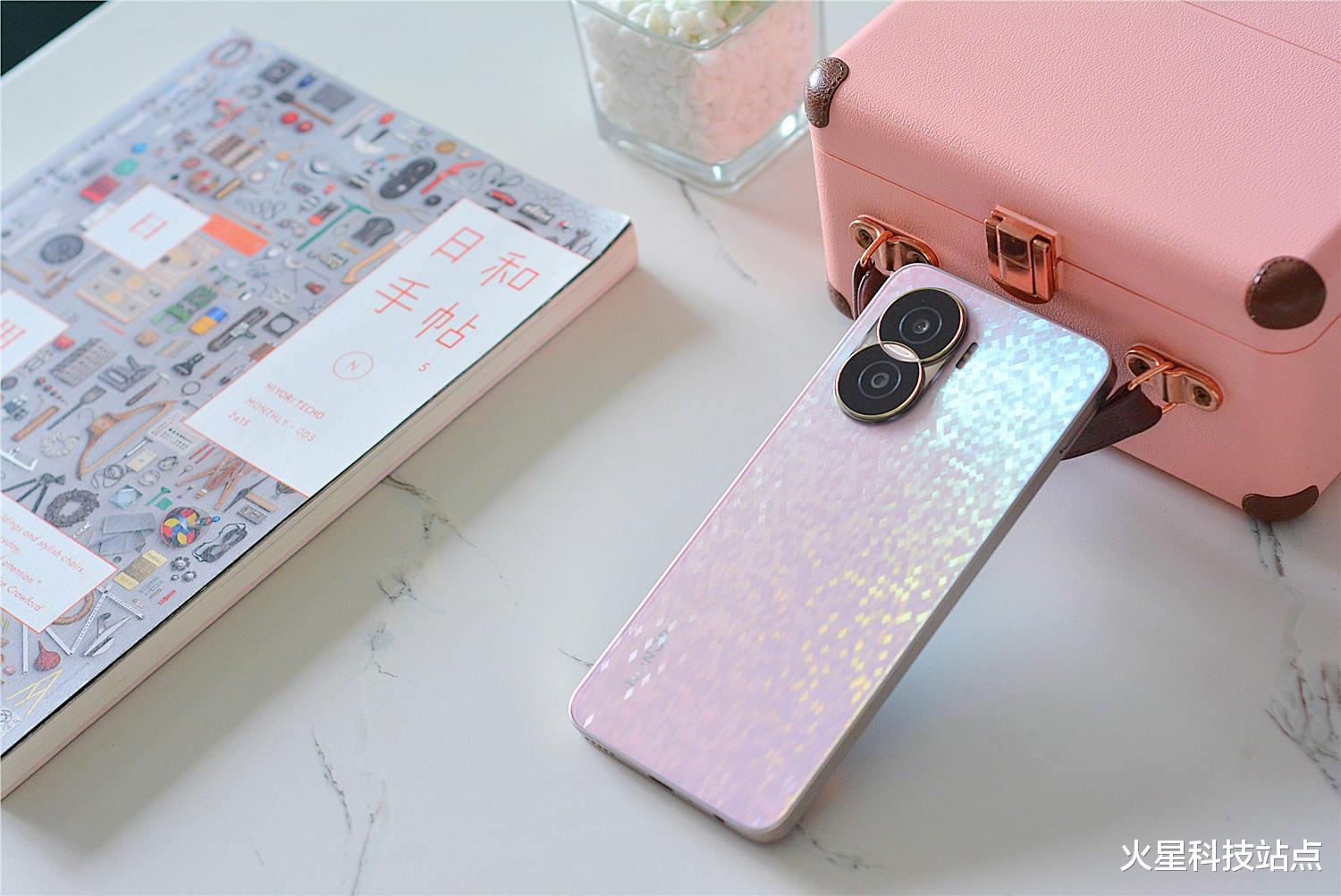 荣耀|国产又推出一款轻薄手机：175克，5000万像素主摄，支持40瓦充电