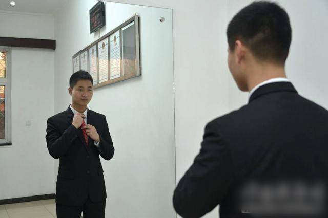 央视春晚|原来还有一支专门保卫春晚的部队，看了这么多年春晚你发现了吗