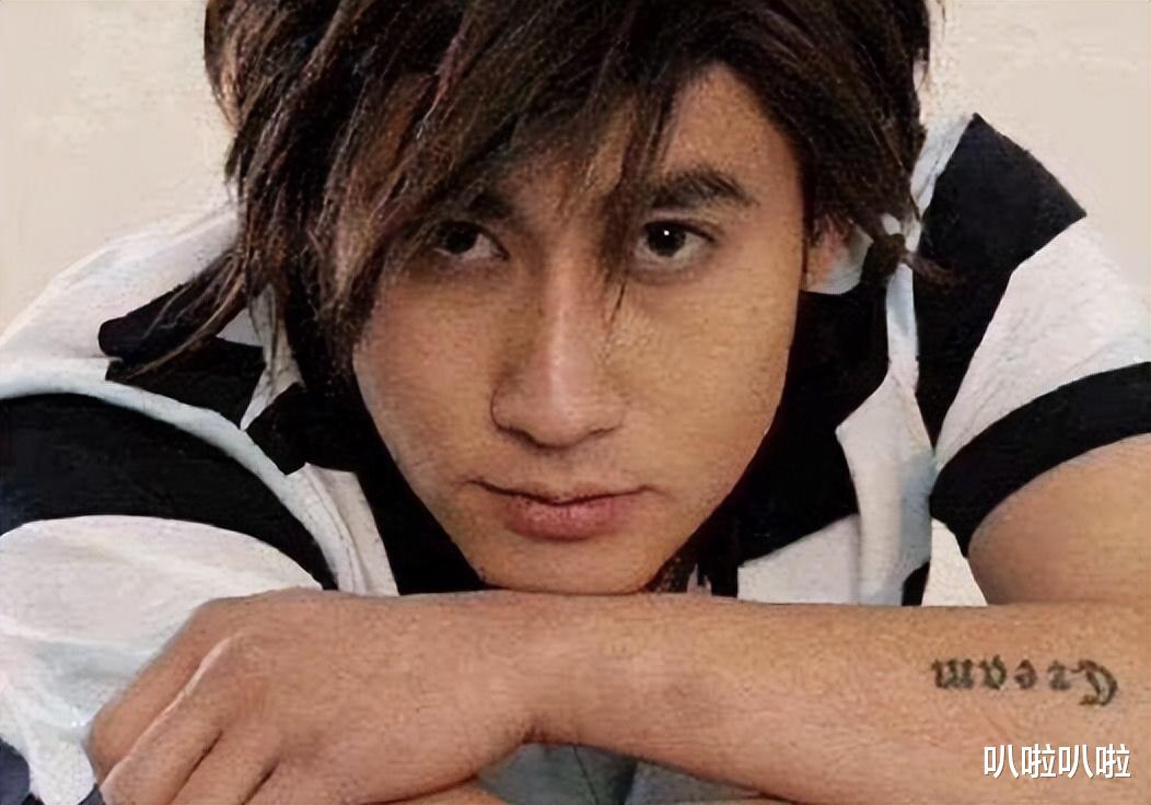 红苹果乐园|19年后再看《红苹果乐园》,男演员颜值全员崩盘,女演员个个坚挺