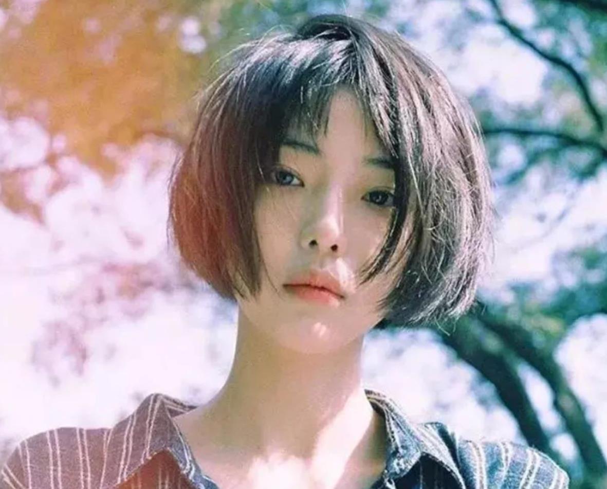 脂肪肝 大脸女生如何选择发型？这9款是首选，尤其第一款最受欢迎