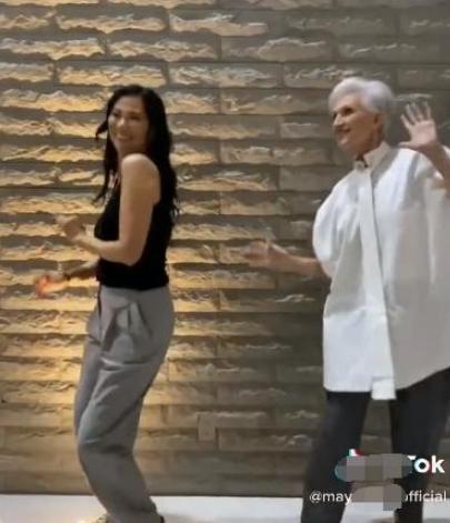 伊隆·马斯克|马斯克妈妈录节目，名模出身气质非凡，儿子遗传了她的“桃花眼”