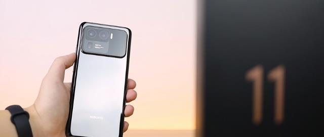 小米科技|小米旗舰清仓,120倍变焦+IP68+2K屏幕,官方直降2000,这波不亏