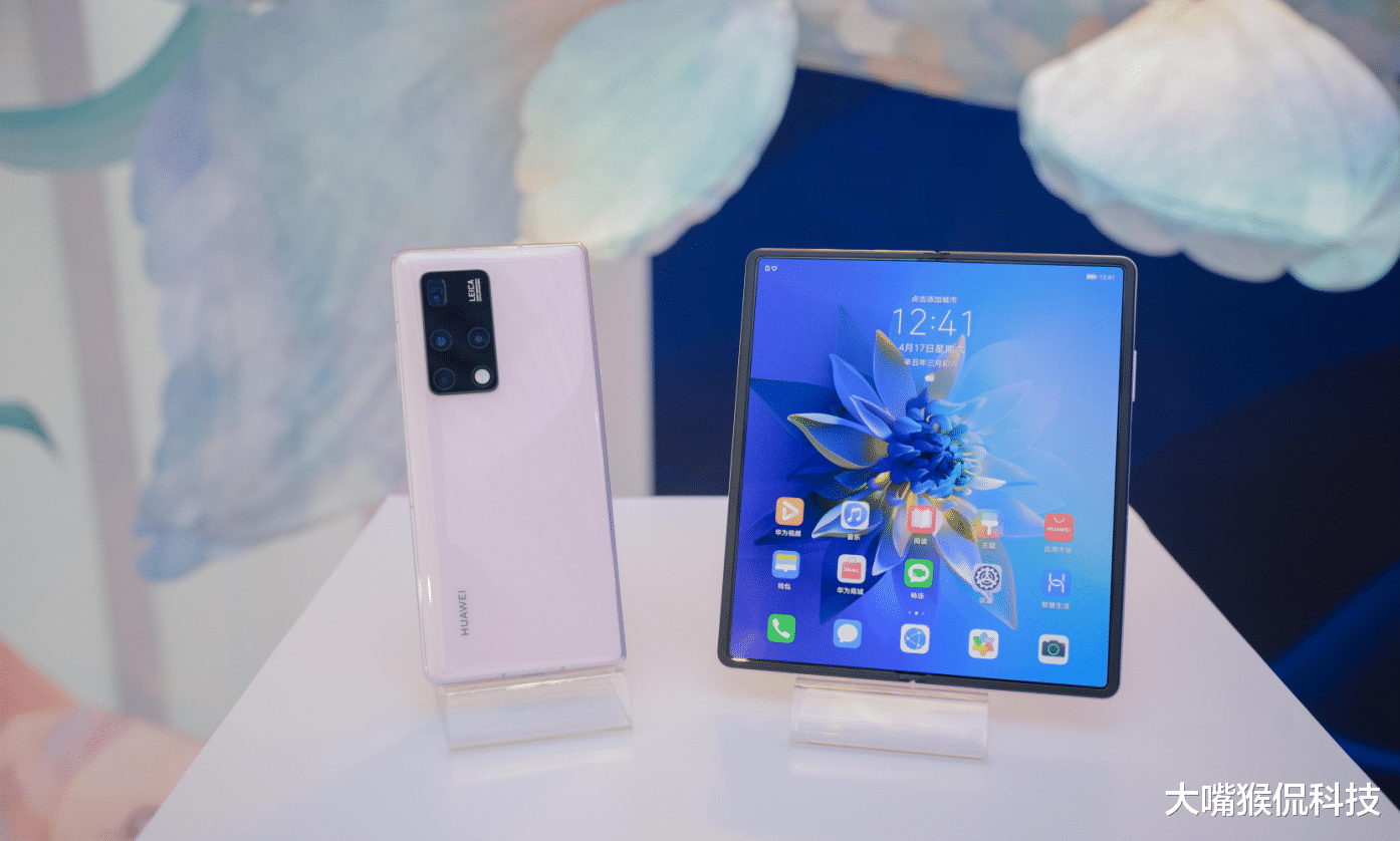 华为|折叠屏市场持续发酵,新品价格普遍下滑,华为高价折叠屏还香吗