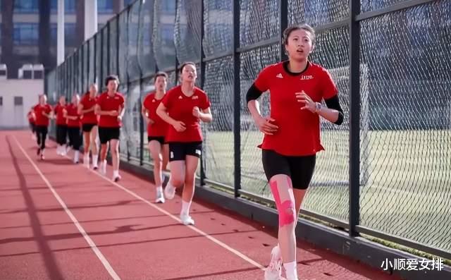 女排|女排“三大憨妹”大闹训练营！两人测试称雄，一人成队长最佳人选