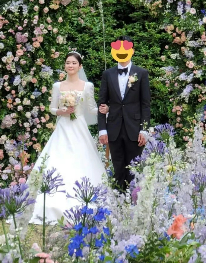 张娜拉|张娜拉婚礼新郎长相保密到底，无一张正脸照，张娜拉也变成整容脸