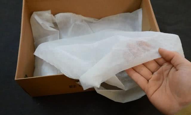 告诉你鞋盒里那层白布是做什么用的，原来很重要，以前太浪费了