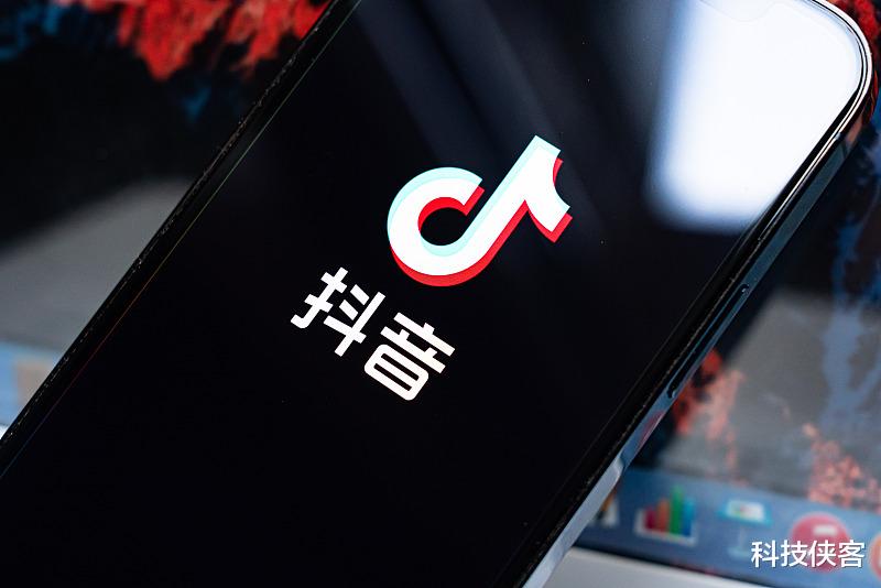 佳能|继佳能后，国内又出现一个良心企业，给离职员工发6888春节红包