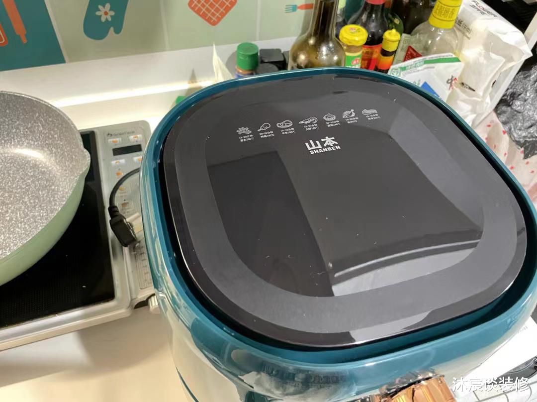 入住才知道,厨房不仅需要好的设计,还需要好的用品,这样更好用