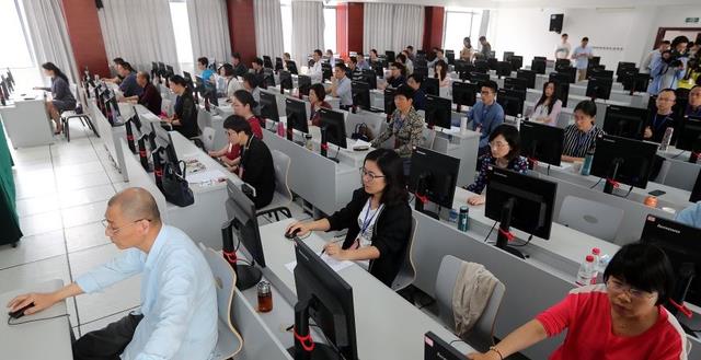 退休|公务员退休能拿到多少养老金？40年工龄的“处级”，到手这个数