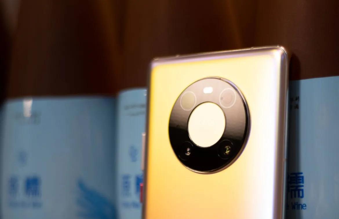 麒麟9000|都2022了,性能不如骁龙888的麒麟9000,却为什么还能被称为神U?