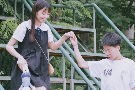 教师|丈母娘心里的“理想女婿”职业,公务员无缘榜首,第5名备受争议