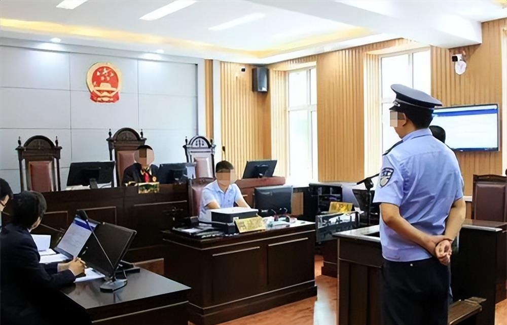 十二年过去了,“我爸是李刚”的男子出狱求职被拒,成为装修工人