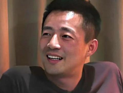 汪小菲|大S与具俊晔低调蜜恋,小S沦落靠存款生存,汪小菲直播发飙捶桌子