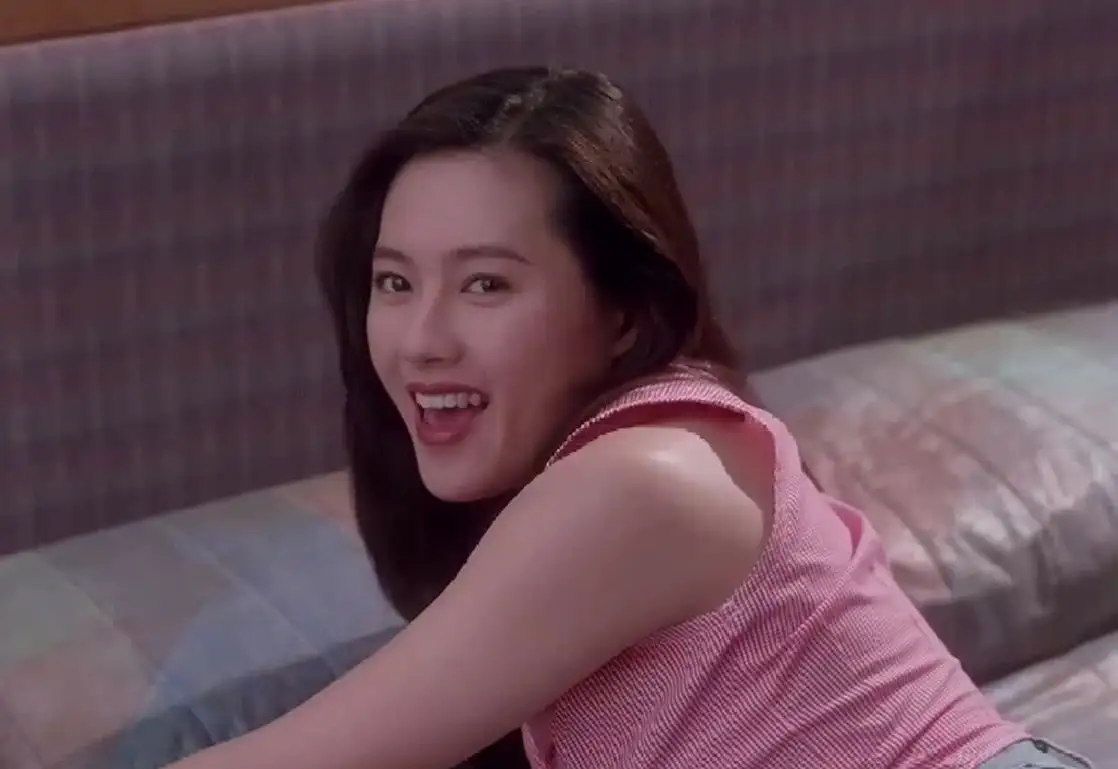 李丽珍|56岁香港性感女神近况曝光！坐地铁逛地摊接地气，身宽体胖无人识