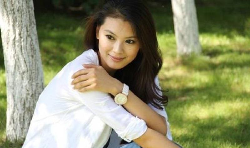 于文霞|东北姑娘于文霞：亚太区美女皇后，早年做过保姆，真人美过李嘉欣