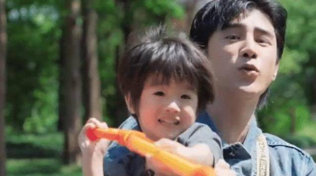 姜潮|姜潮麦迪娜结婚7年零绯闻,大方晒父女日常,8个月艾美丽首露正脸