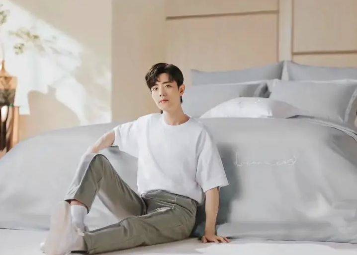 肖战|内娱男星流量榜出炉,肖战第一当之无愧,檀健次成新晋小生