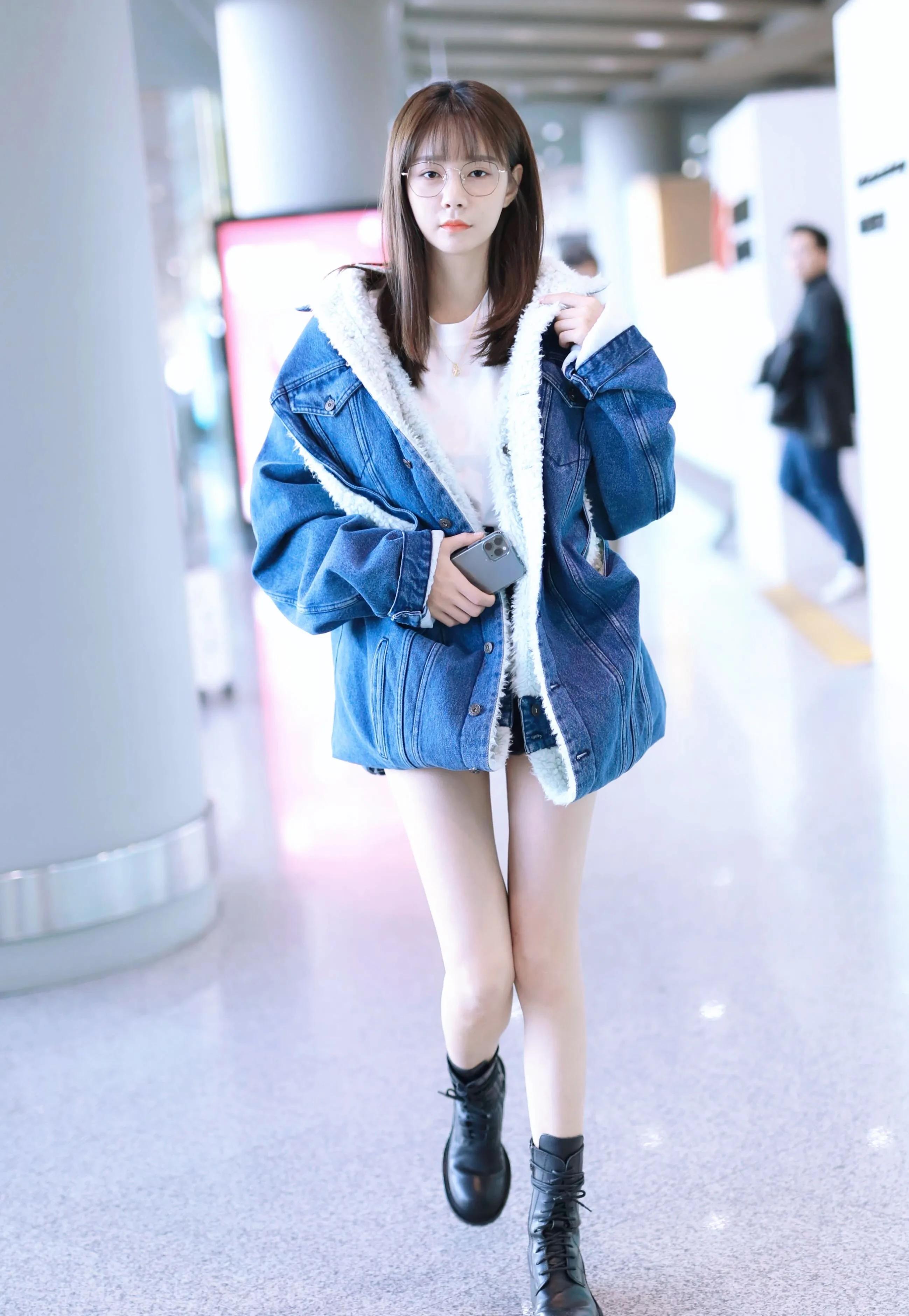 沈梦辰|沈梦辰穿上黑丝袜，杜海涛直呼，好有气质，朋友们说，她俩好幸福