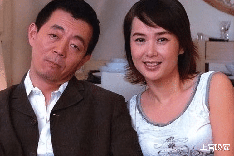 周一围|娱乐圈6对“塑料”夫妻：互相拆台，当众黑脸，有2对已经离婚