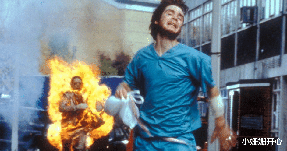 诺兰|最火英剧男主红遍欧美！绝美蓝眼睛荷尔蒙爆棚，还演过女性角色