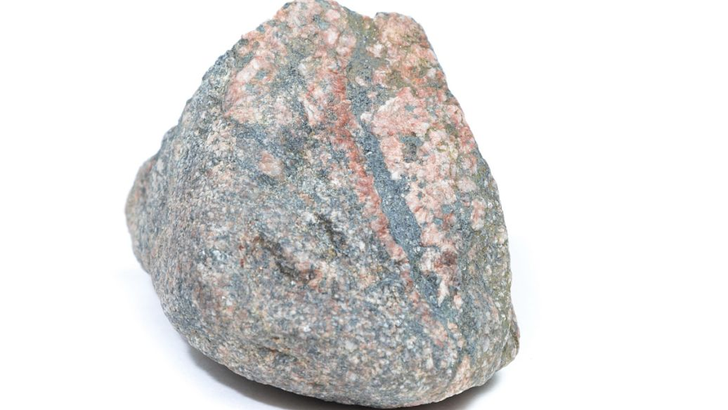 翡翠|直播间售卖翡翠原石我不满意？想要退款客服敷衍我该怎么办？