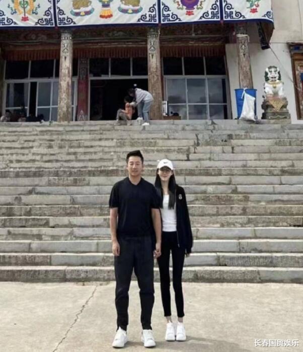 汪小菲|汪小菲张颖颖疑似官宣恋情后，张兰首次开口回应，态度明确坚决