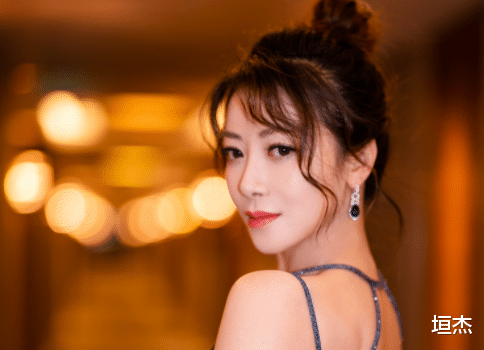 陈紫函|陈紫函：遭闺蜜抢男友，被叶璇嘲讽千年老二，丢失手机被曝私房照