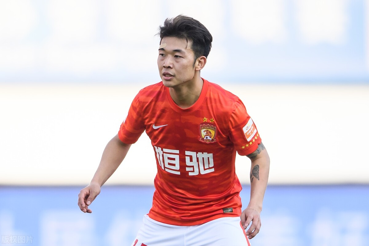 广州队|1比0到4比1！新恒大爆发取3连胜，未来队长浮现，20岁新星或留洋